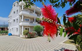 Meti Apartments